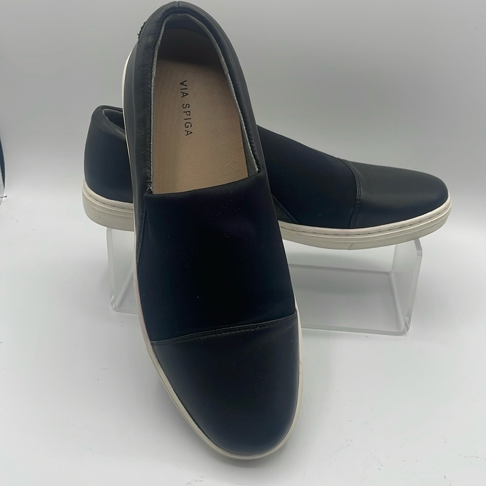 Via Spiga women’s slide on leather loafers shoes, size 6